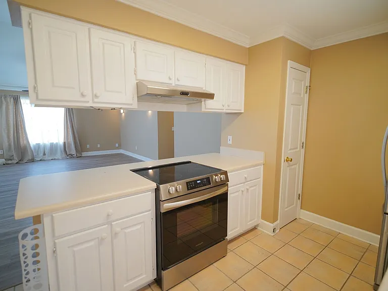 2029 Ascot Way — Photo 9