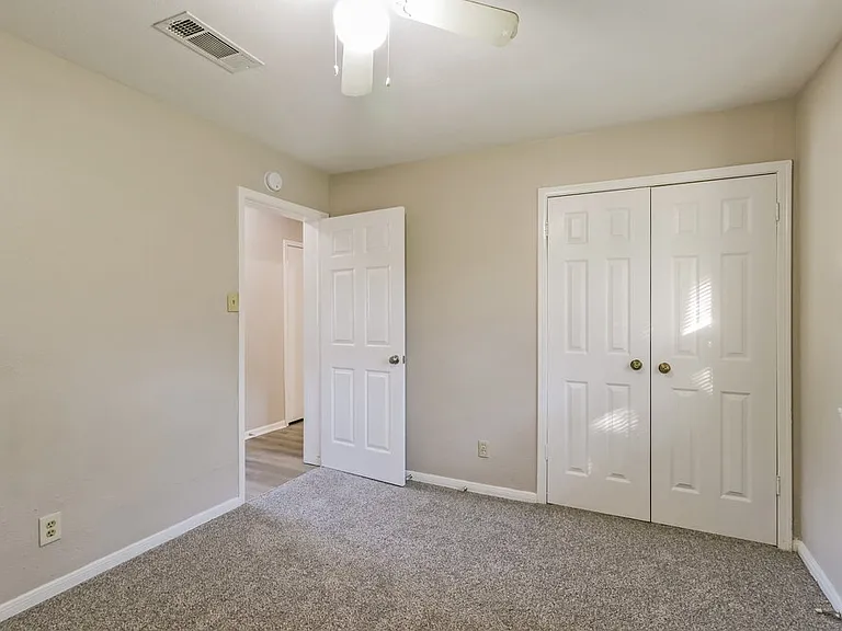 4714 Glendower Dr — Photo 13