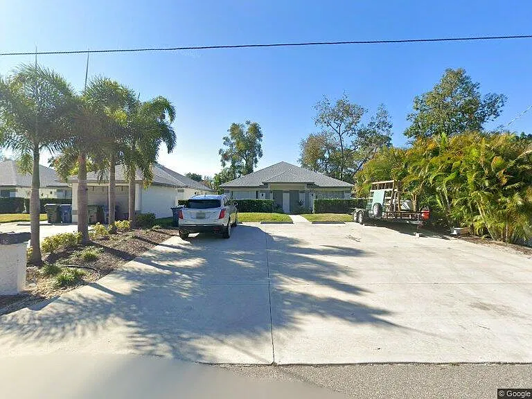 1940 Debbie St