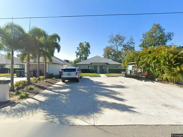 1940 Debbie St, Sarasota, FL 34231