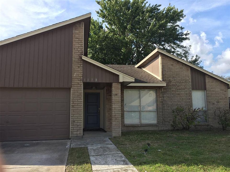 1st image of 1138 Oxford Dr