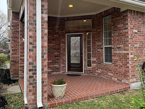 5th image of 43 Tarrytown Way