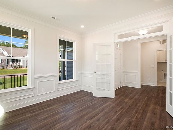 3rd image of 1500 Treewood Ln