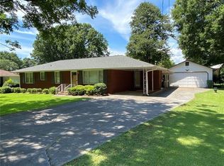 3 Davis Dr, Cartersville, GA 30120