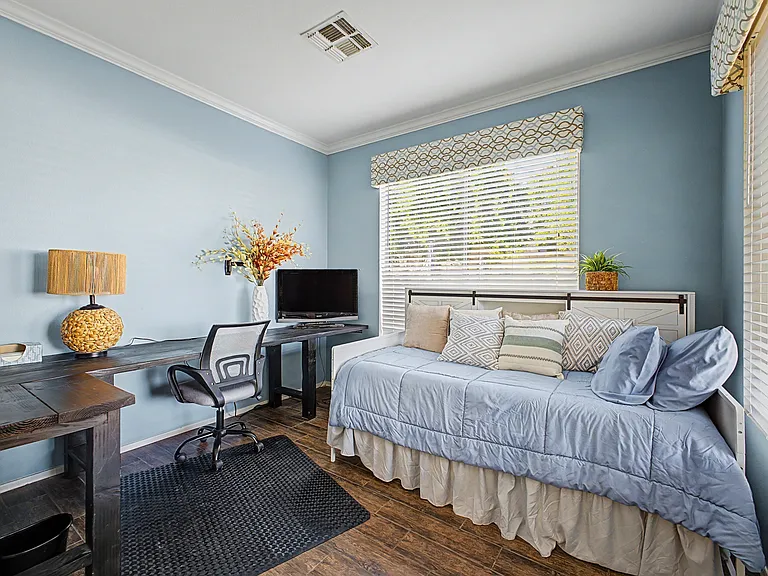 1622 W Nighthawk Way — Photo 26