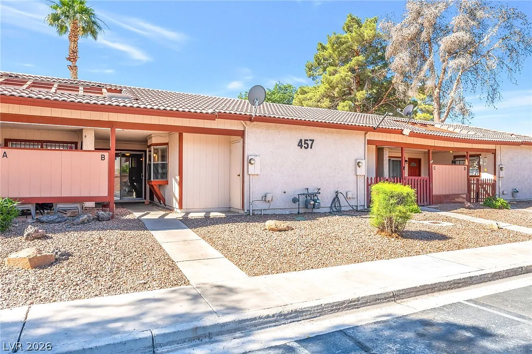 1 bed, 1.0 bath, 599 sqft, $1,000 — Photo 3