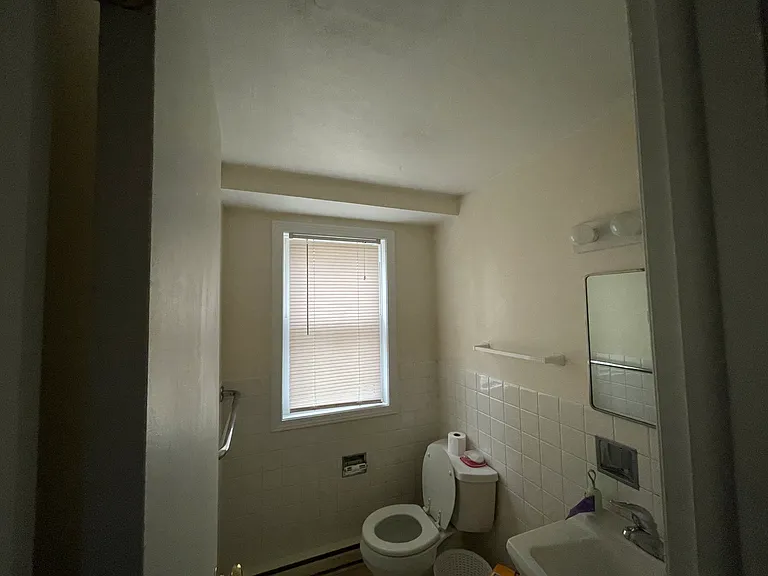 226 Curtis Ave — Photo 8