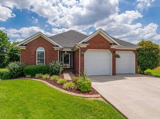 3119 White Blossom Cir, New Albany, IN 47150