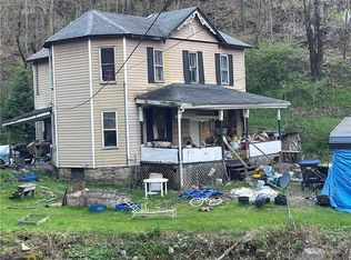 750 15th St, Franklin, PA 16323