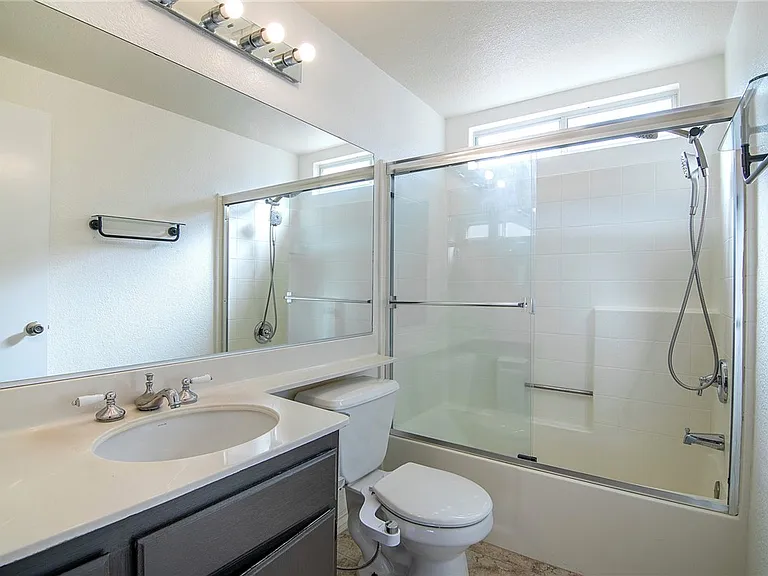 25126 Steinbeck Ave #H — Photo 13