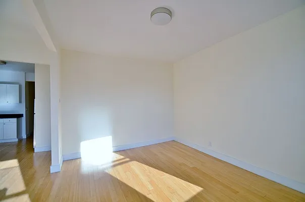 Rented by CITY SKYLINE REALTY INC | media 23