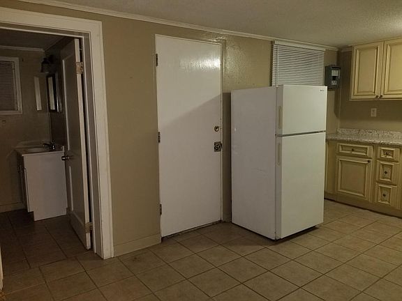 4th image of 1604 Eastward Dr #1604