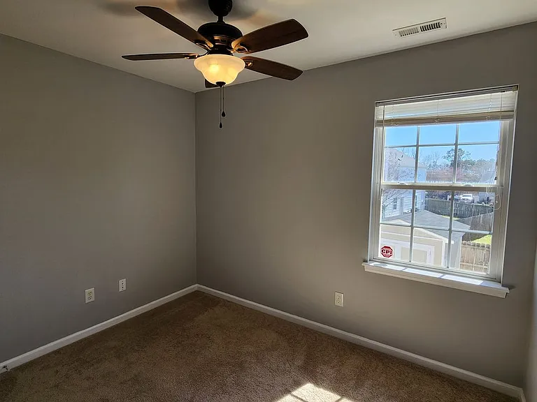 2826 Bombay Dr — Photo 12