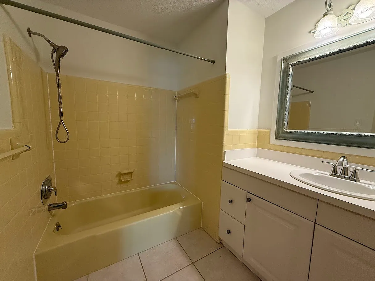 4007 Greenwood Drive - 1 — Photo 3