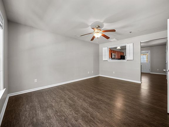 2nd image of 136 Greenford Pl