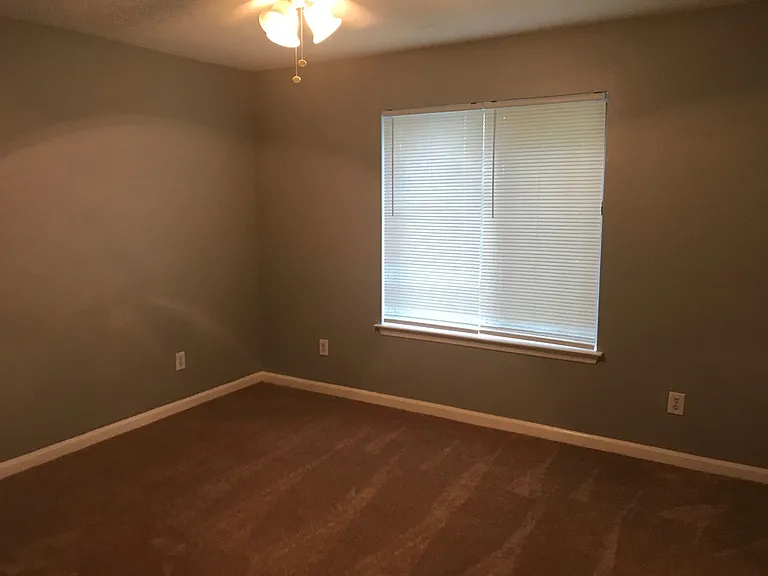 1511 Graduate Ln #4 — Photo 10