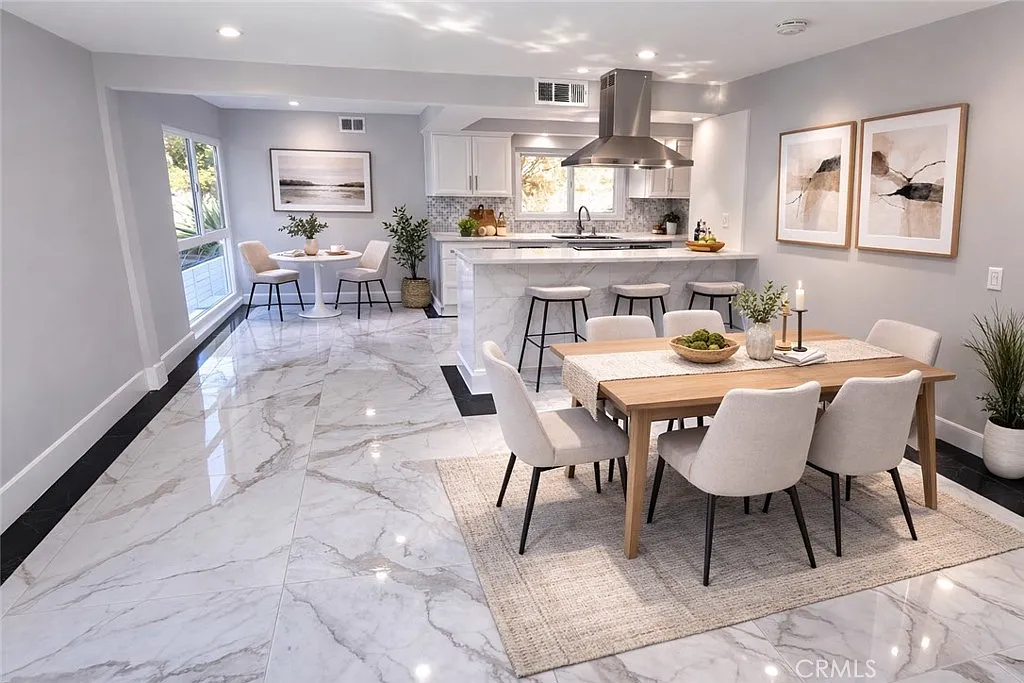 4 bed, 2.5 bath, 2200 sqft, $7,499 — Photo 3