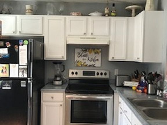 5th image of 415 E Laurelwood Ct