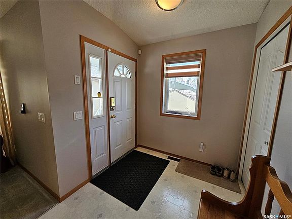 4th image of 260 5th AVENUE E