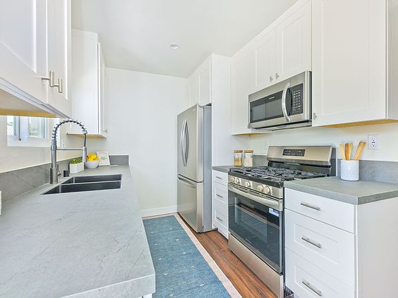 4th image of 16720 & 16724 Yukon Ave #1