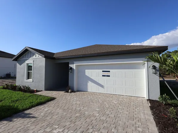 668 Lakeside Oasis Ave, Lehigh Acres, FL 33936