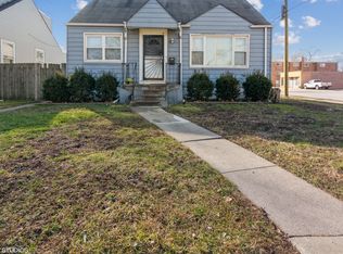 201 E 142nd Pl, Dolton, IL