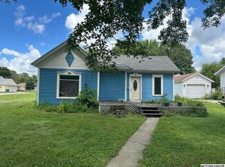 302 2nd St SE, Nora Springs, IA 50458