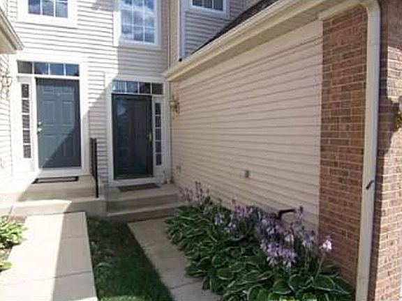 2nd image of 1879 Maureen Dr #1879