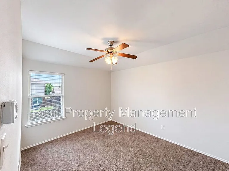 9929 Pronghorn Rd — Photo 9