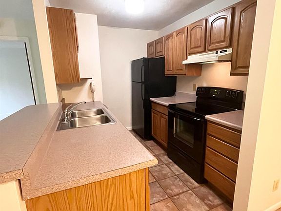 4th image of 5979 Meadowcreek Dr #4