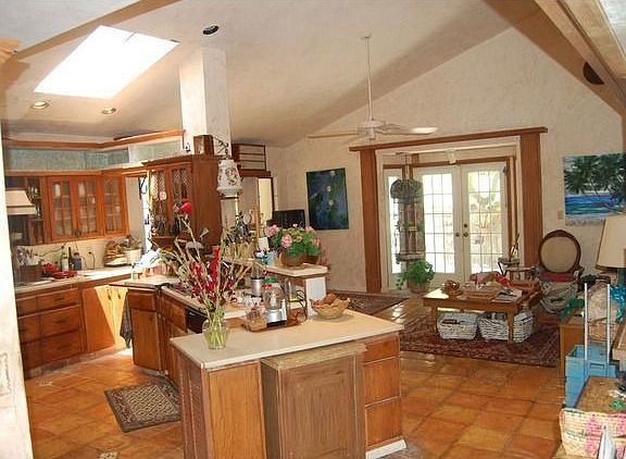 4th image of 2232 Southwinds Dr #12