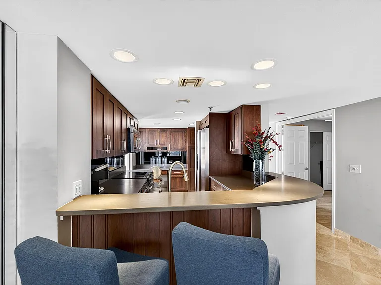 3901 S Flagler Dr #703 — Photo 5