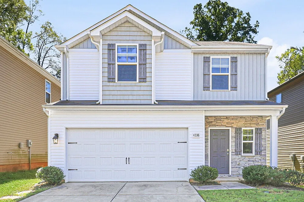4 bed, 2.5 bath, 1998 sqft, $2,475 — Photo 1