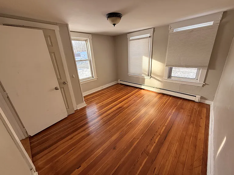 187 Beach St #1 — Photo 12