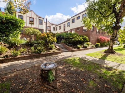 1526 NE 24th Ave APT 203, Portland, OR, 97232