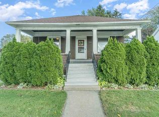 718 N Henry St, Bay City, MI