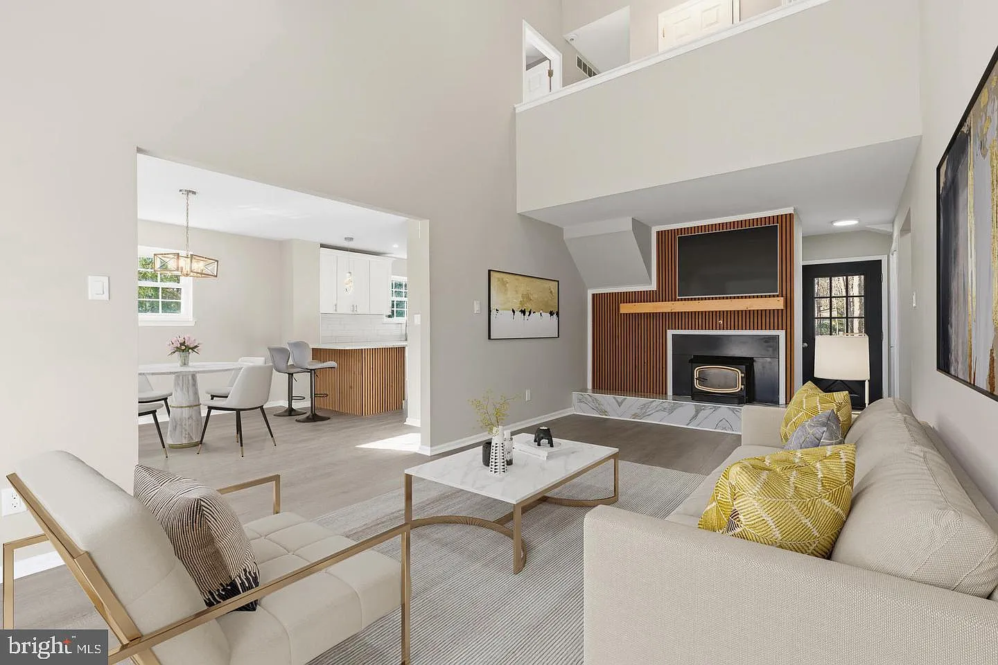 3 bed, 2.0 bath, 1638 sqft, $3,300 — Photo 3