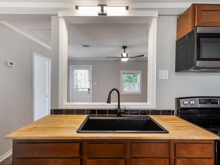 4516 Sevierville Pike — Photo 13