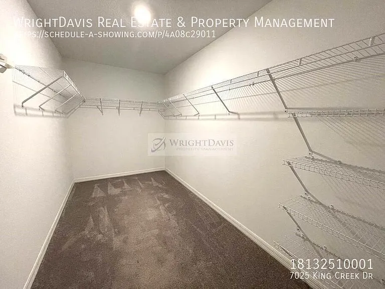 7025 King Creek Dr — Photo 14