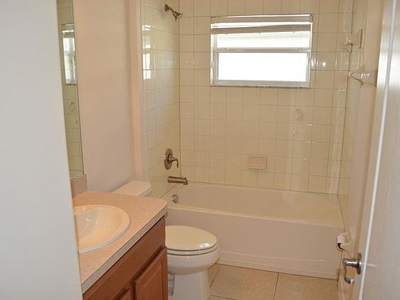 3rd image of 10633 Lucaya Dr