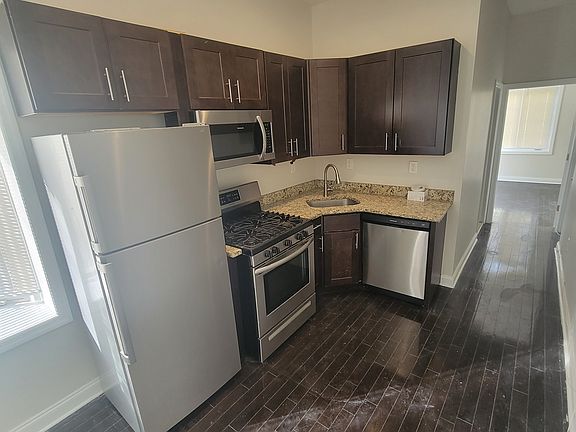 2nd image of 202 Ogden Ave APT 3