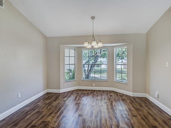 5th image of 1495 Country Mansion Ct