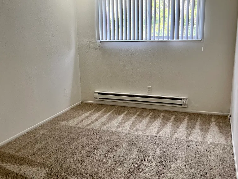 Cedar Cliff Apartments — Photo 12