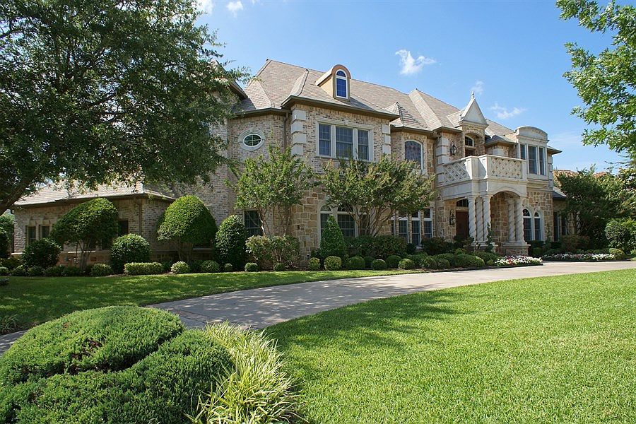 2nd image of 5709 Morlaix Ct