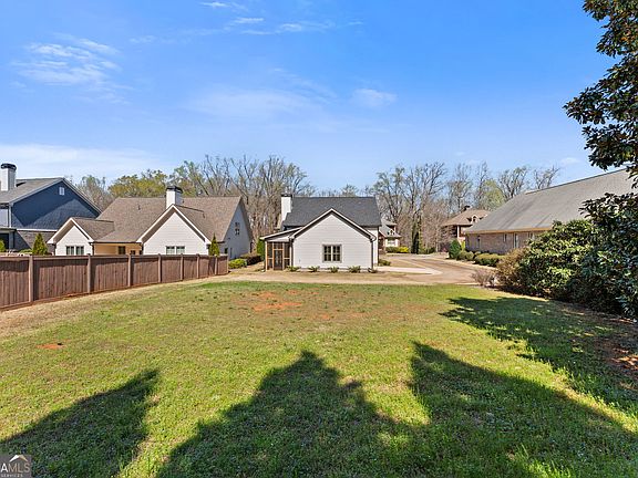 3rd image of 137 Timothy Park Ln