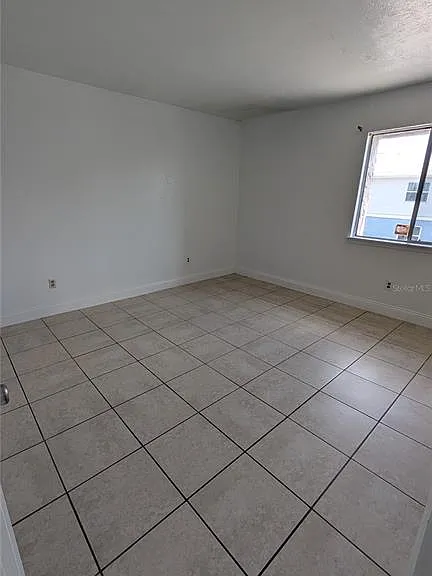 4028 Billingsgate Rd — Photo 6