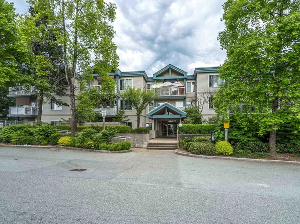 10668 138th St #104, Surrey, BC V3T 5T2