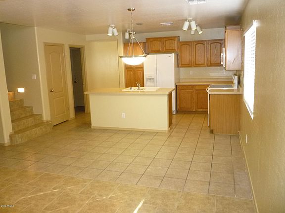 5th image of 11646 W Brown St
