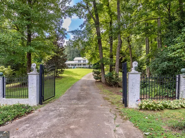 12485 Reinhardt College Pkwy, Waleska, GA 30183