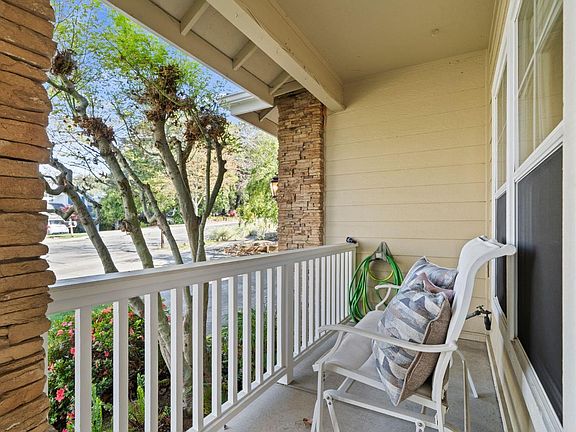 2nd image of 4706 Devonshire Place